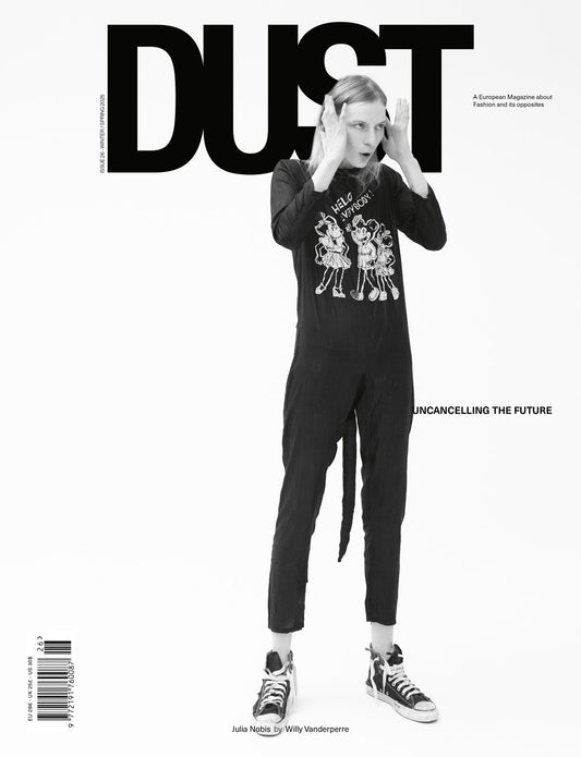 Dust N°26
