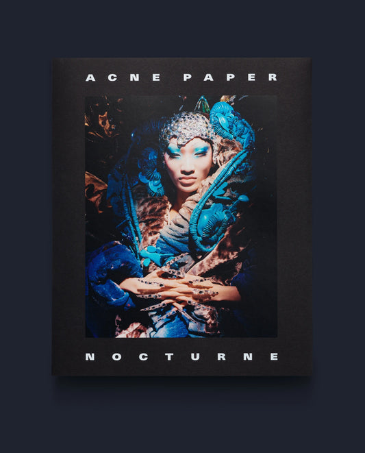 Acne Paper N°19