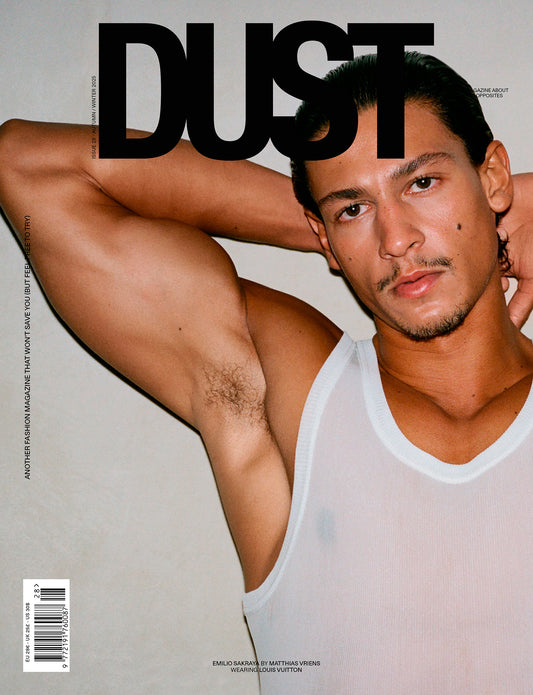 Dust N°28